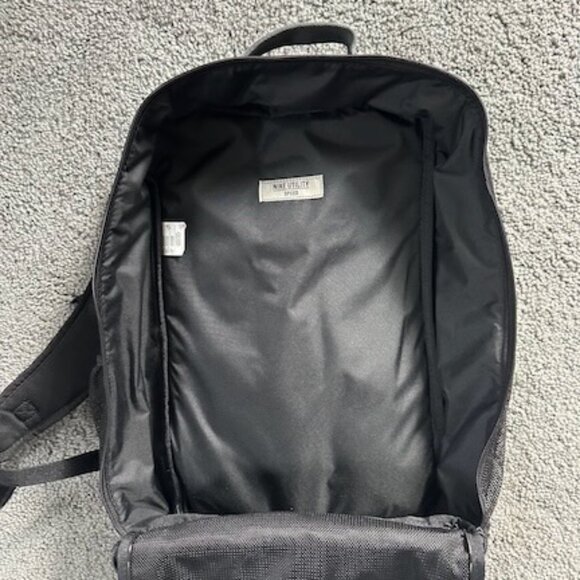 NWOT Nike Oakland A's Utility Speed Backpack - Never Used - Multi Use Design - Picture 5 of 6